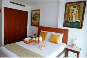 ECUSUITES ArtGallery Riverfront Next Wyndham, Guayaquil